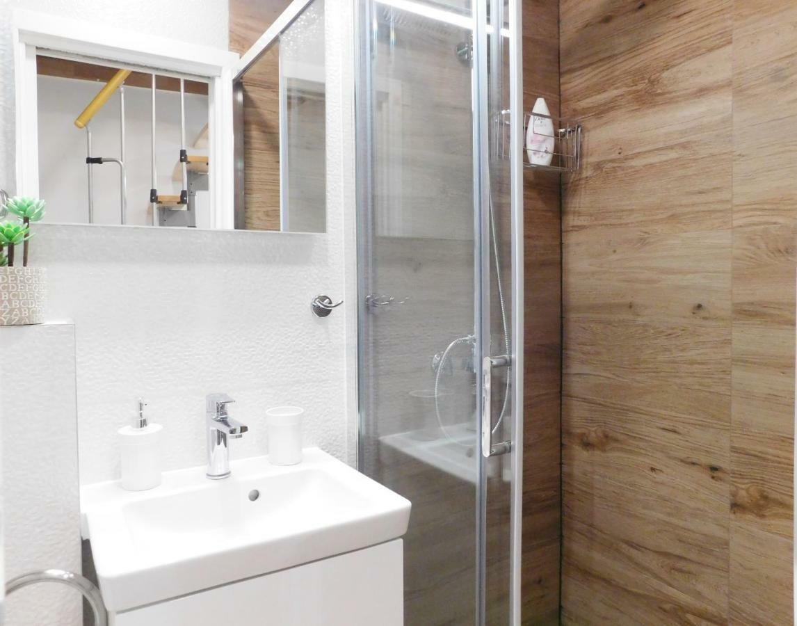 Studio Apartment Milla Split Bagian luar foto