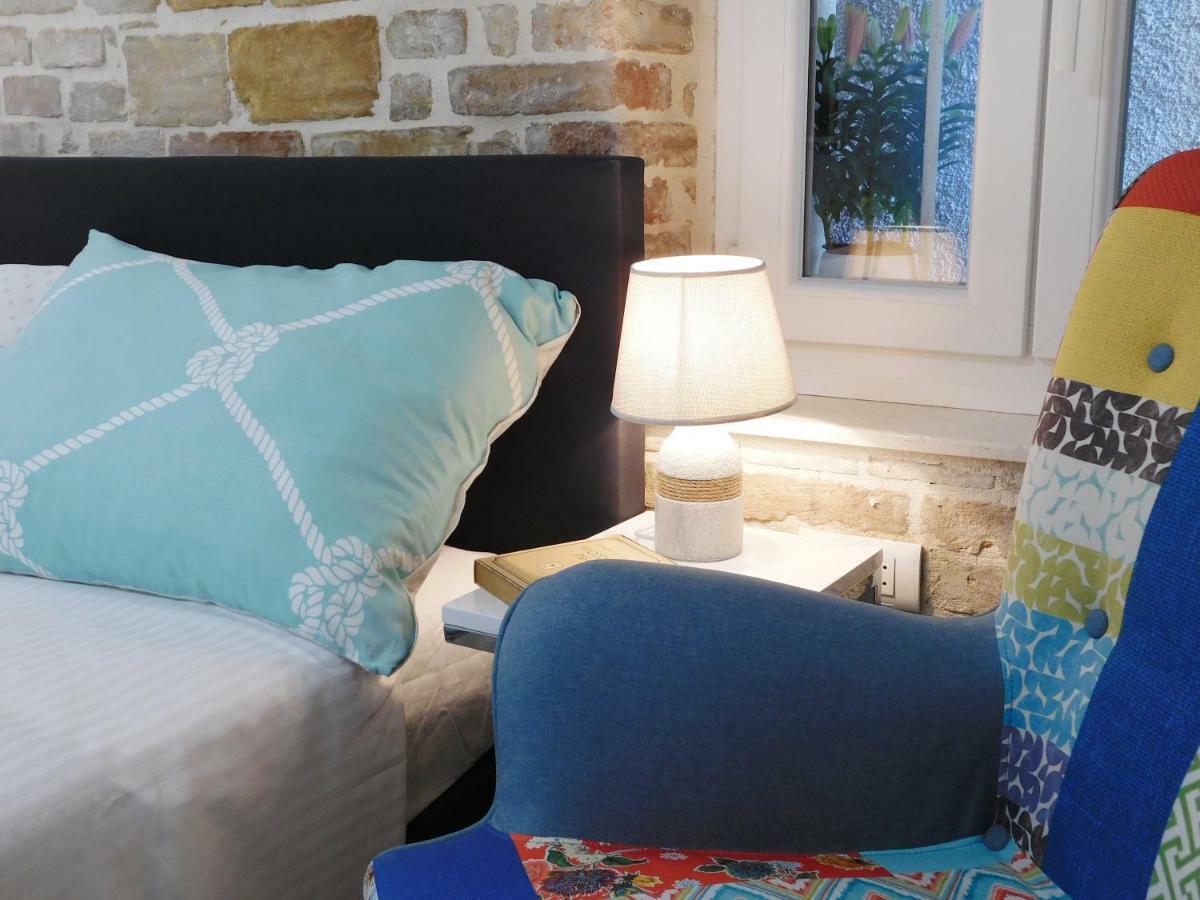 Studio Apartment Milla Split Bagian luar foto